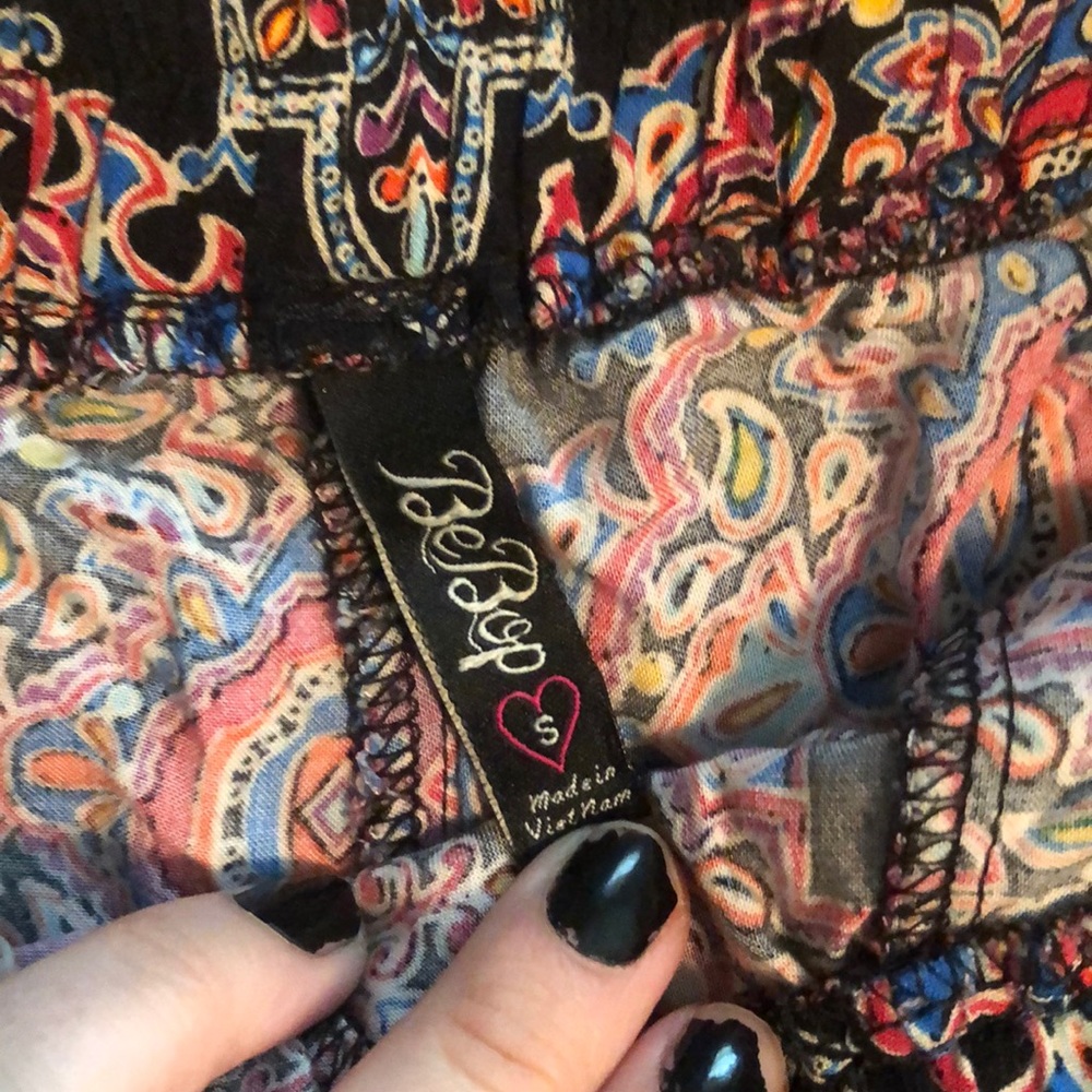 Patterned shorts - Picture 2 of 2